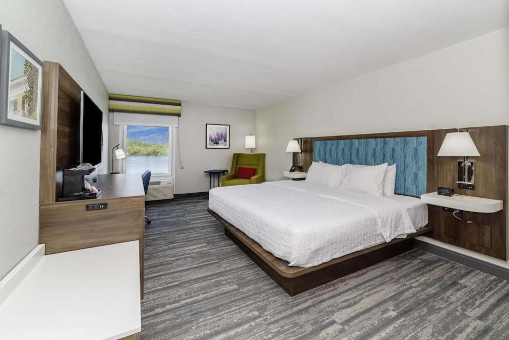 Holiday Inn Express Hotel & Suites Port Charlotte Εξωτερικό φωτογραφία