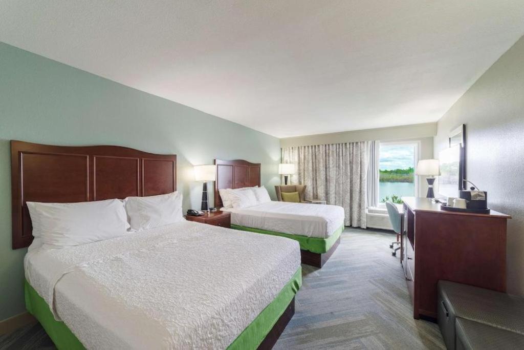 Holiday Inn Express Hotel & Suites Port Charlotte Εξωτερικό φωτογραφία