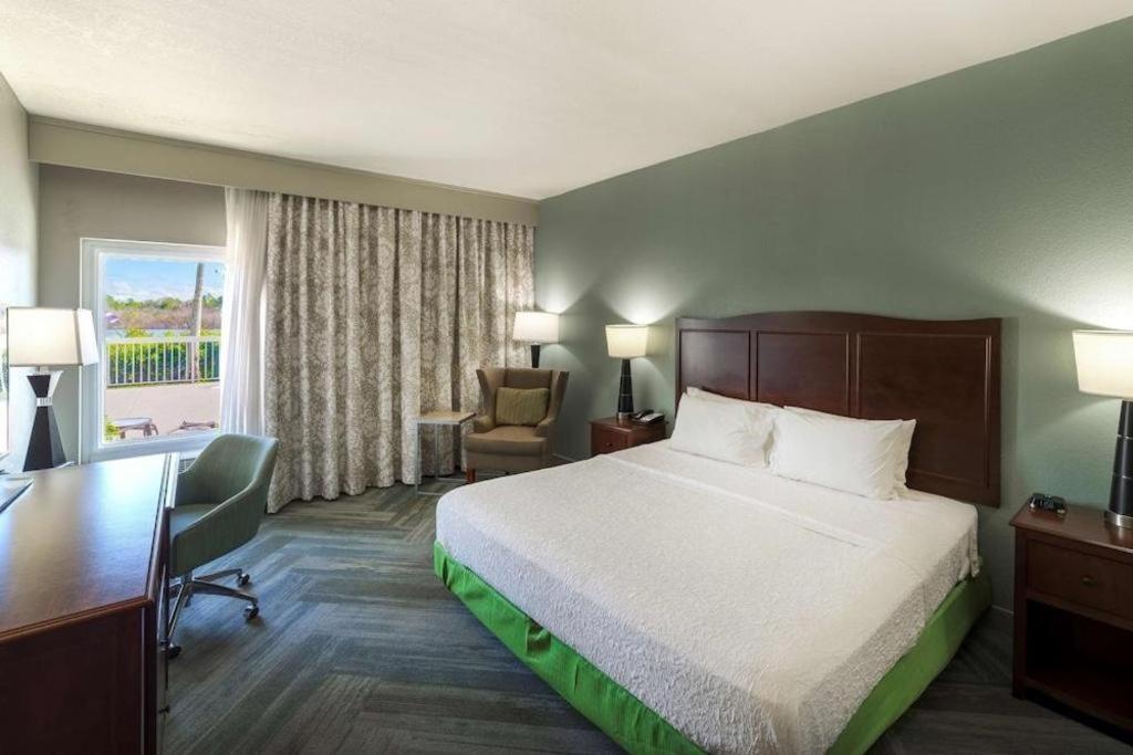 Holiday Inn Express Hotel & Suites Port Charlotte Εξωτερικό φωτογραφία