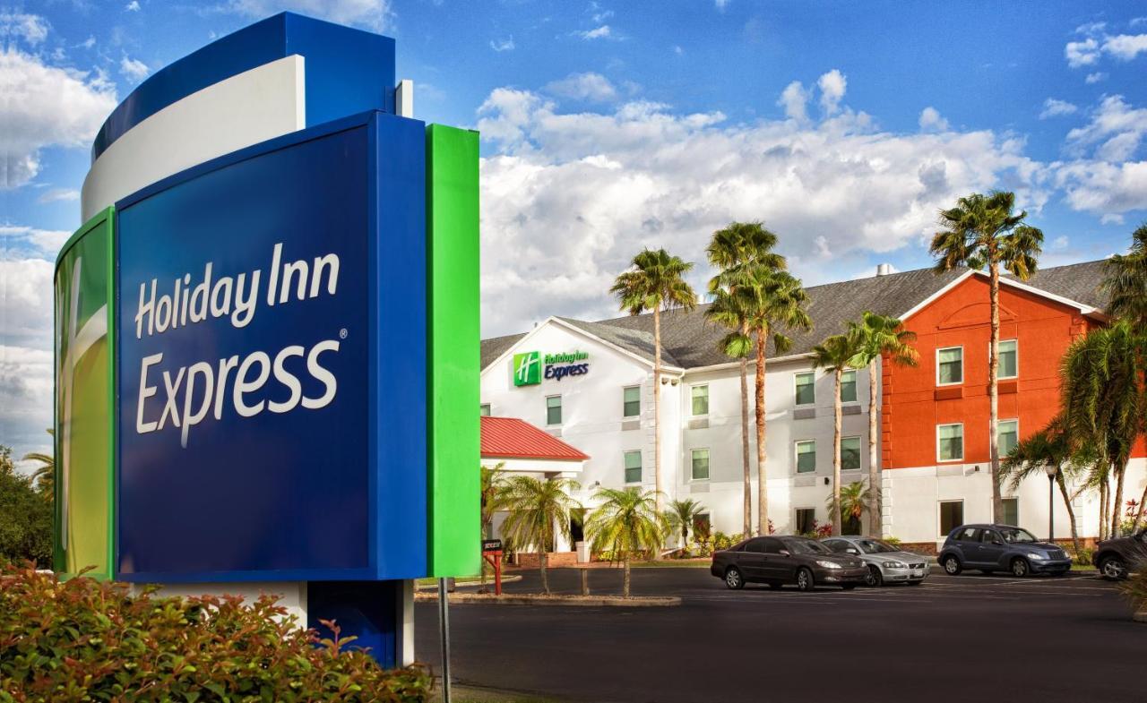 Holiday Inn Express Hotel & Suites Port Charlotte Εξωτερικό φωτογραφία