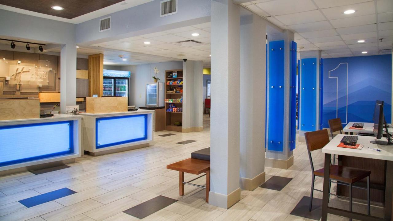 Holiday Inn Express Hotel & Suites Port Charlotte Εξωτερικό φωτογραφία